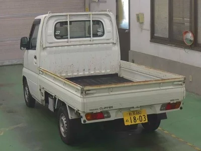 Nissan CLIPPER TRUCK