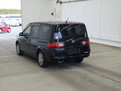 Nissan LAFESTA