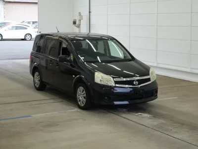 Nissan LAFESTA