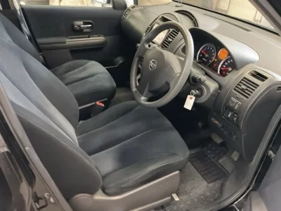 Nissan LAFESTA