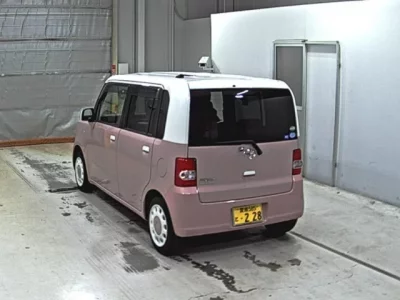 Toyota PIXIS SPACE