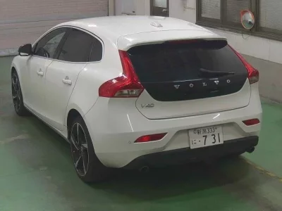 Volvo V40