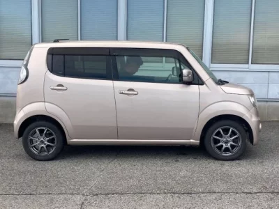 Suzuki MRWAGON