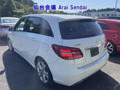 Mercedes-Benz B CLASS