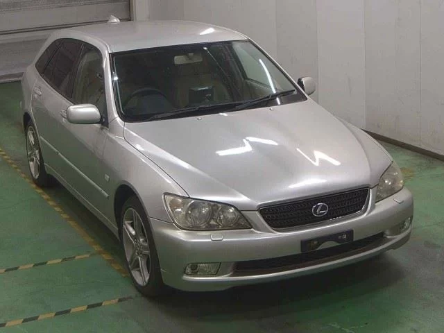 Toyota ALTEZZA WAGON
