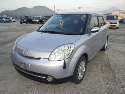 Mazda VERISA