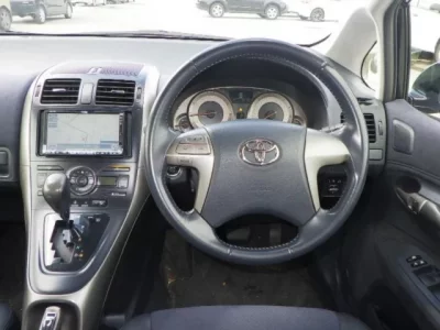 Toyota BLADE