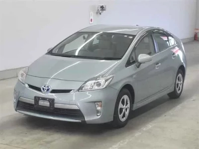 Toyota PRIUS PHV