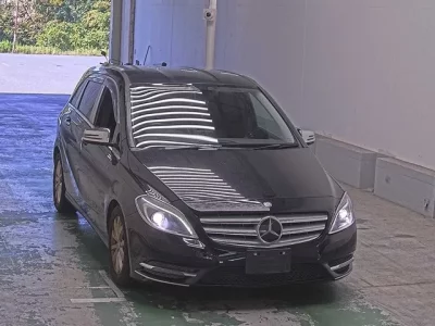 Mercedes-Benz B CLASS