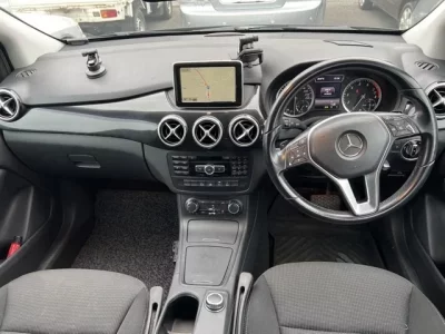 Mercedes-Benz B CLASS