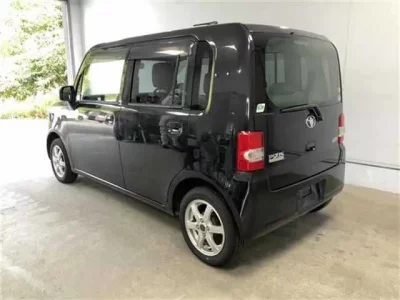 Toyota PIXIS SPACE