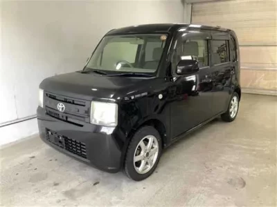Toyota PIXIS SPACE