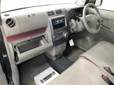 Toyota PIXIS SPACE