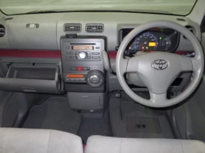 Toyota PIXIS SPACE
