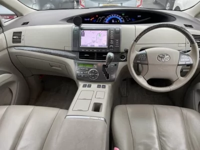 Toyota ESTIMA HYBRID