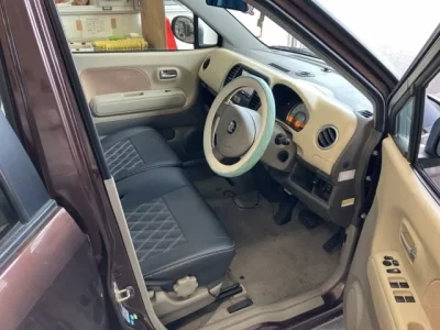 Suzuki MRWAGON
