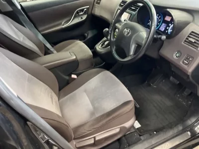 Toyota MARK X ZIO