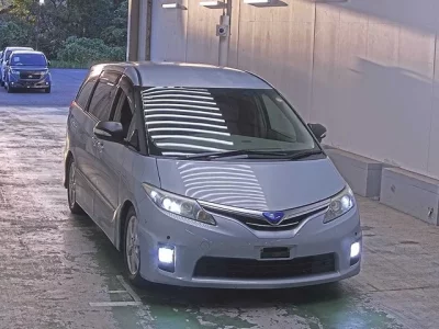 Toyota ESTIMA HYBRID