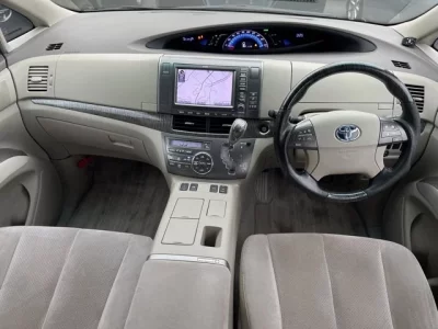 Toyota ESTIMA HYBRID