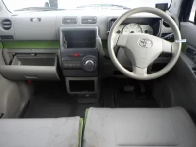 Toyota PIXIS SPACE