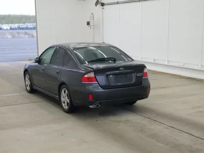 Subaru LEGACY B4