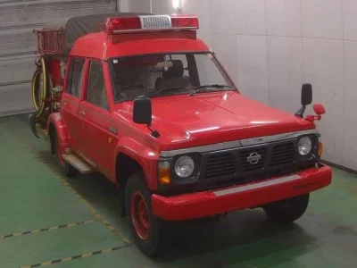 Nissan SAFARI TRUCK