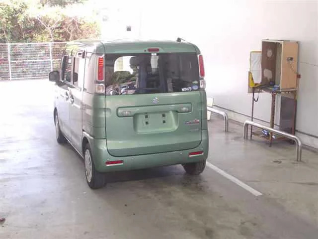 Suzuki SPACIA