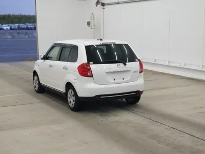 Mazda VERISA