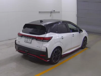Nissan AURA