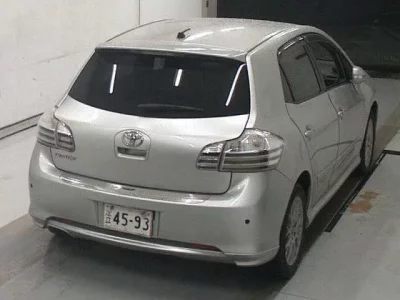 Toyota BLADE