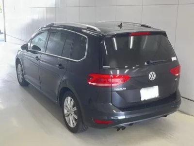 Volkswagen GOLF TOURAN