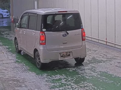 Subaru LUCRA