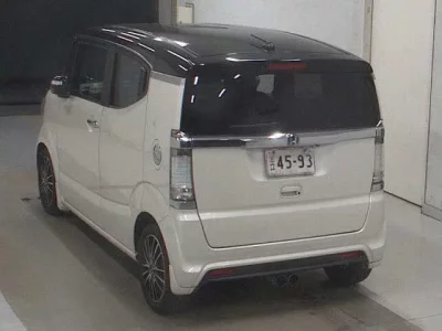 Honda N BOX SLASH