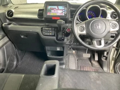 Honda N BOX SLASH