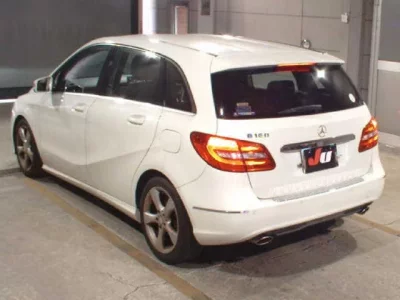 Mercedes-Benz B CLASS