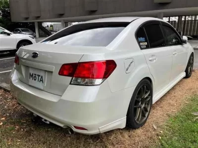 Subaru LEGACY B4