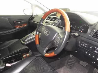 Lexus HS