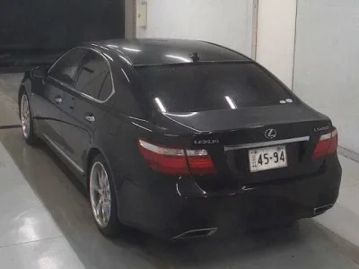 Lexus LS