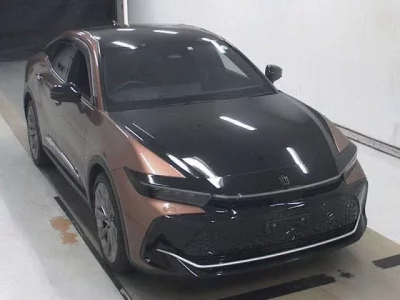 Toyota CROWN CROSSOVER