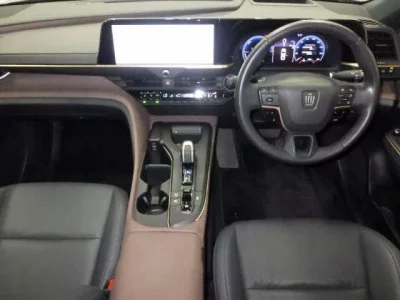 Toyota CROWN CROSSOVER