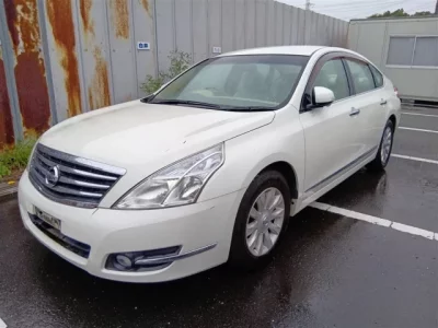 Nissan TEANA
