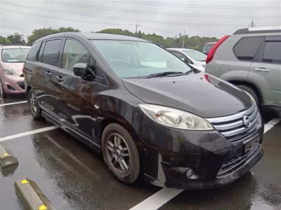 Nissan LAFESTA