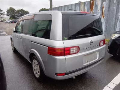 Nissan LAFESTA
