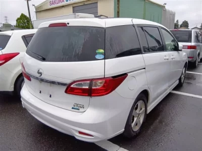 Nissan LAFESTA
