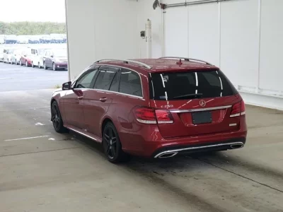 Mercedes-Benz E CLASS WAGON