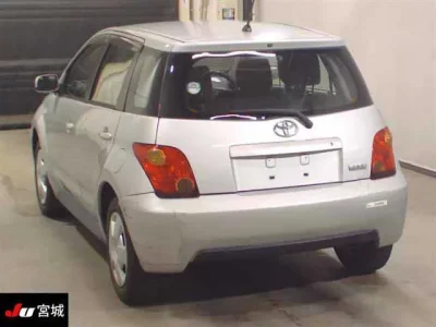 Toyota IST