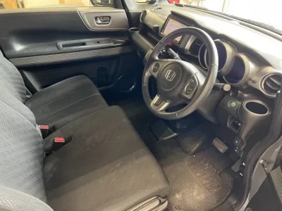 Honda N BOX SLASH