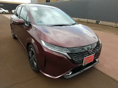 Nissan AURA