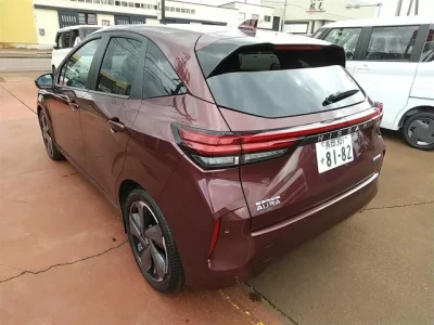 Nissan AURA