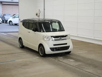 Honda N BOX SLASH